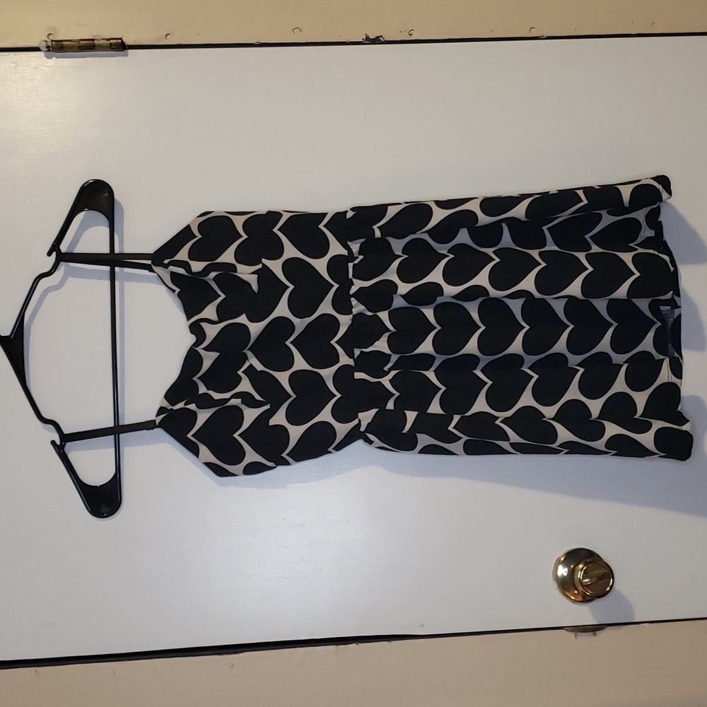 Sz L white with black hearts dress